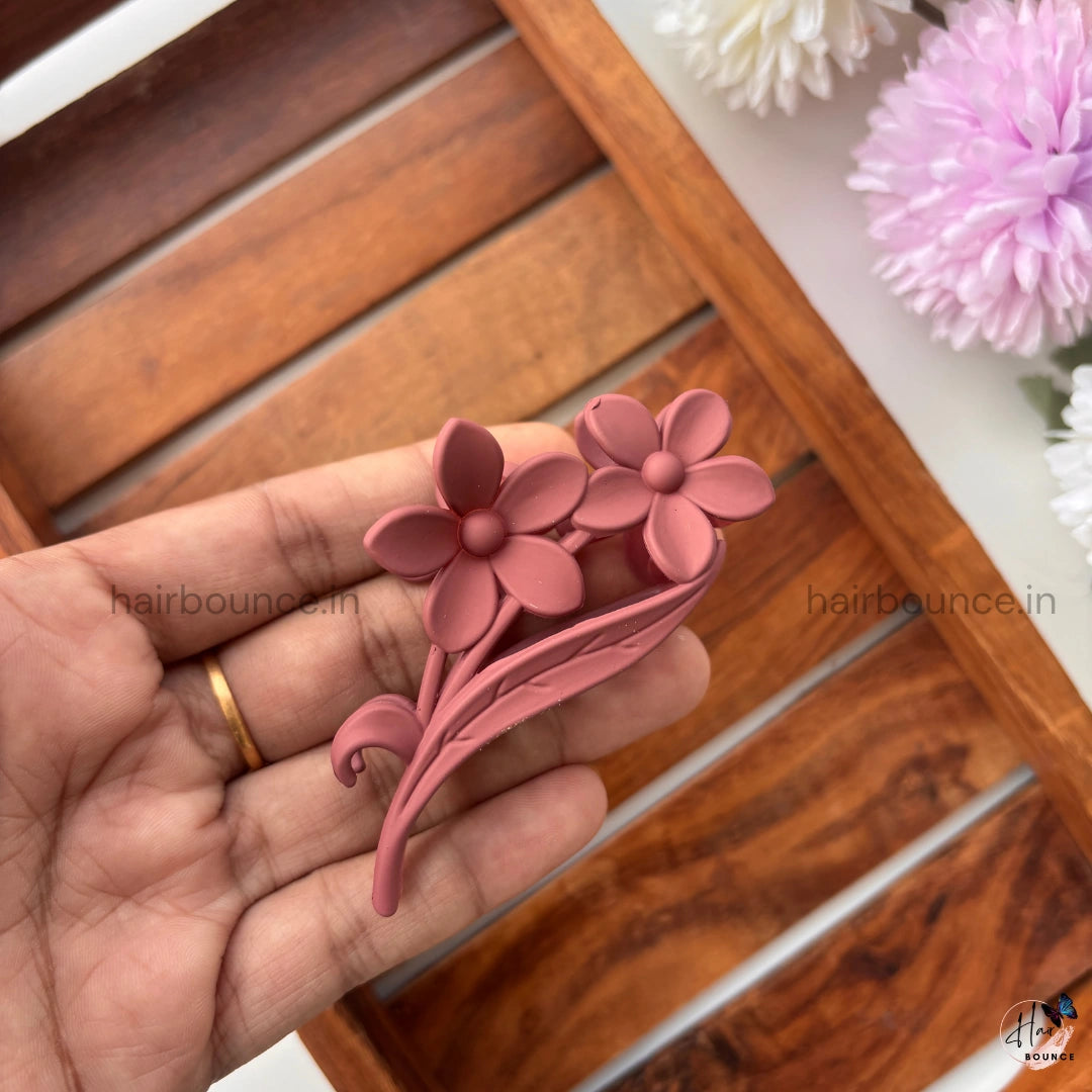 Floral Bloom Matte Hair Claw Clip – Medium 🌸✨