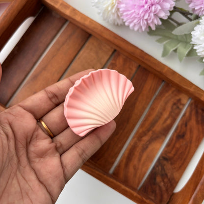 Dual Colour Seashell Hair Claw - Medium