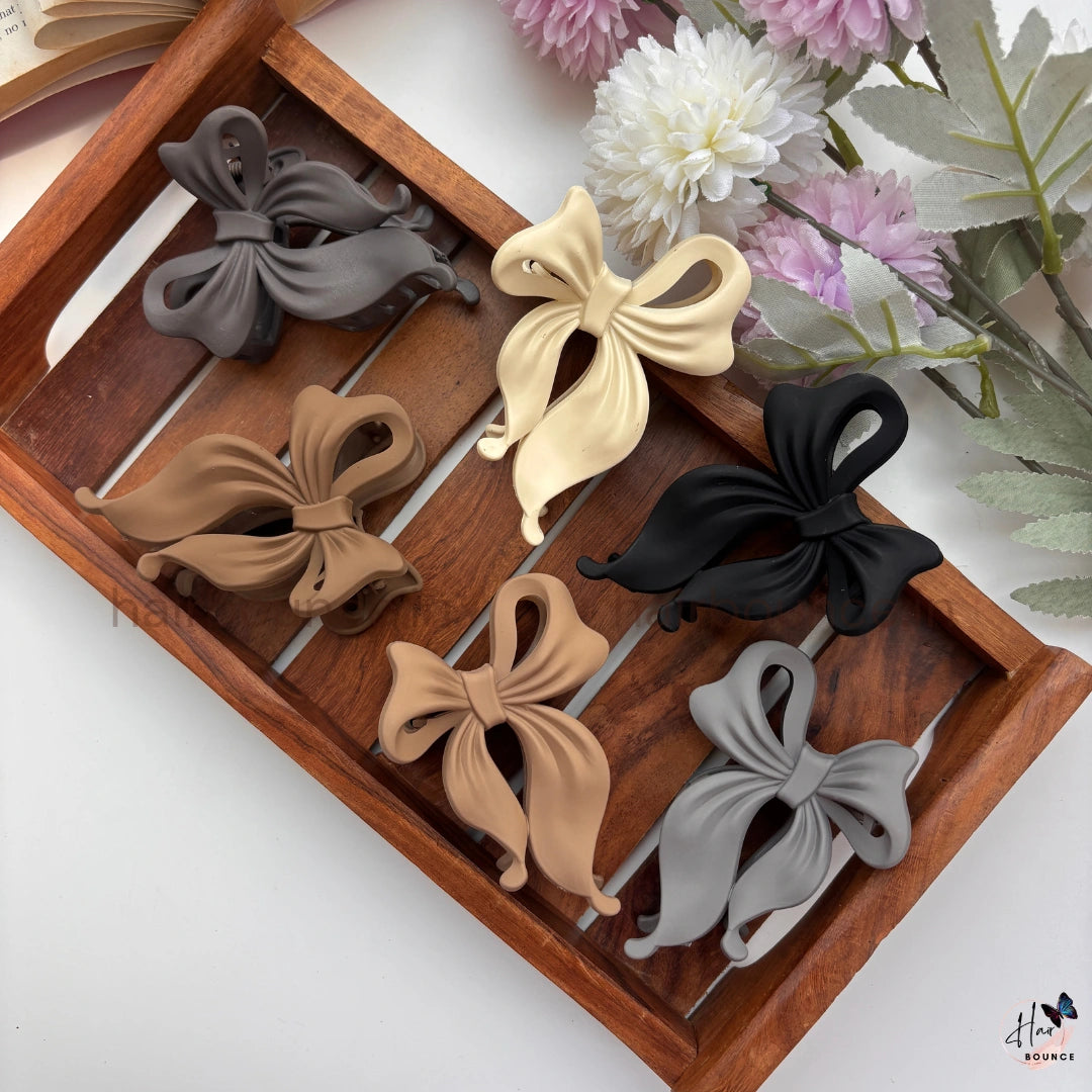 Graceful Luxe Bow Hair Claw – Large