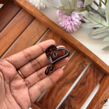 Twisted Heart Hair Claw – Small | Minimal Glossy Heart Hair Clip for Women & Girls
