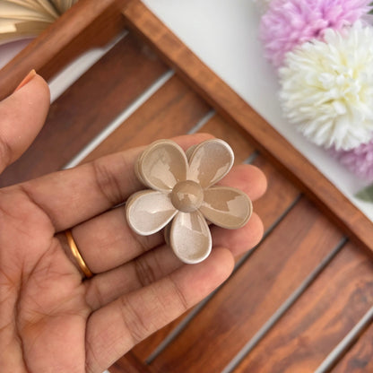 Blossom Small Hair Claw