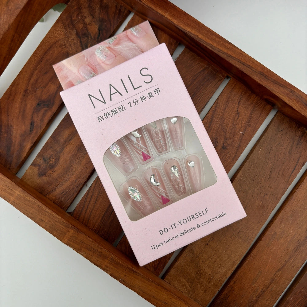 GlossAura Nails - Pack of 12