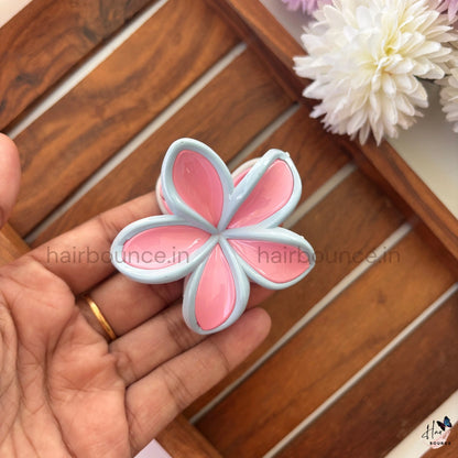 Pastel Lily Bloom Hair Claw – Medium