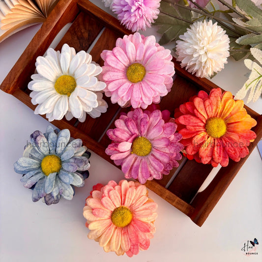 Pastel Daisy Bloom Hair Claw - Large