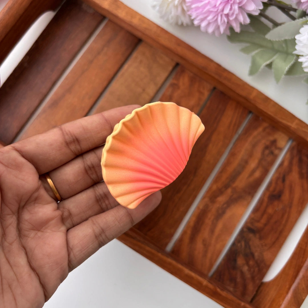 Dual Colour Seashell Hair Claw - Medium