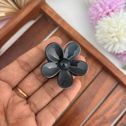 Blossom Small Hair Claw