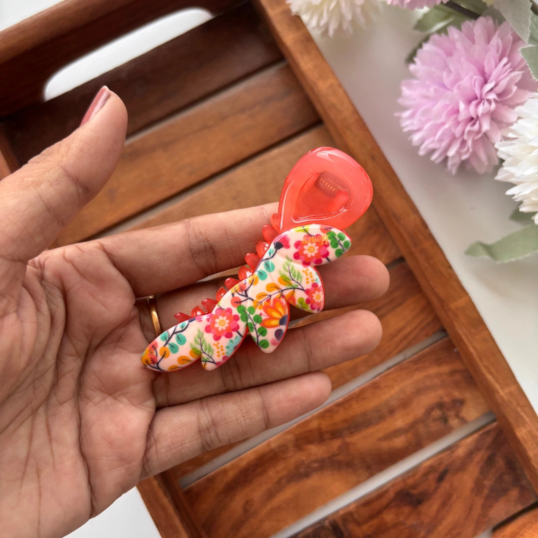 Floral Petal Curve Banana Clip - Medium