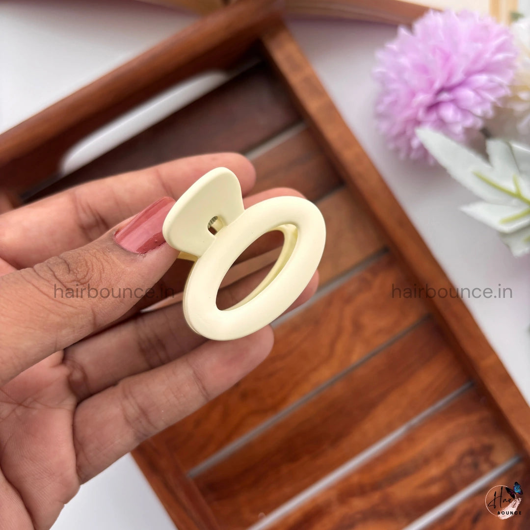 Nude Shade Oval Hair Claw – Small