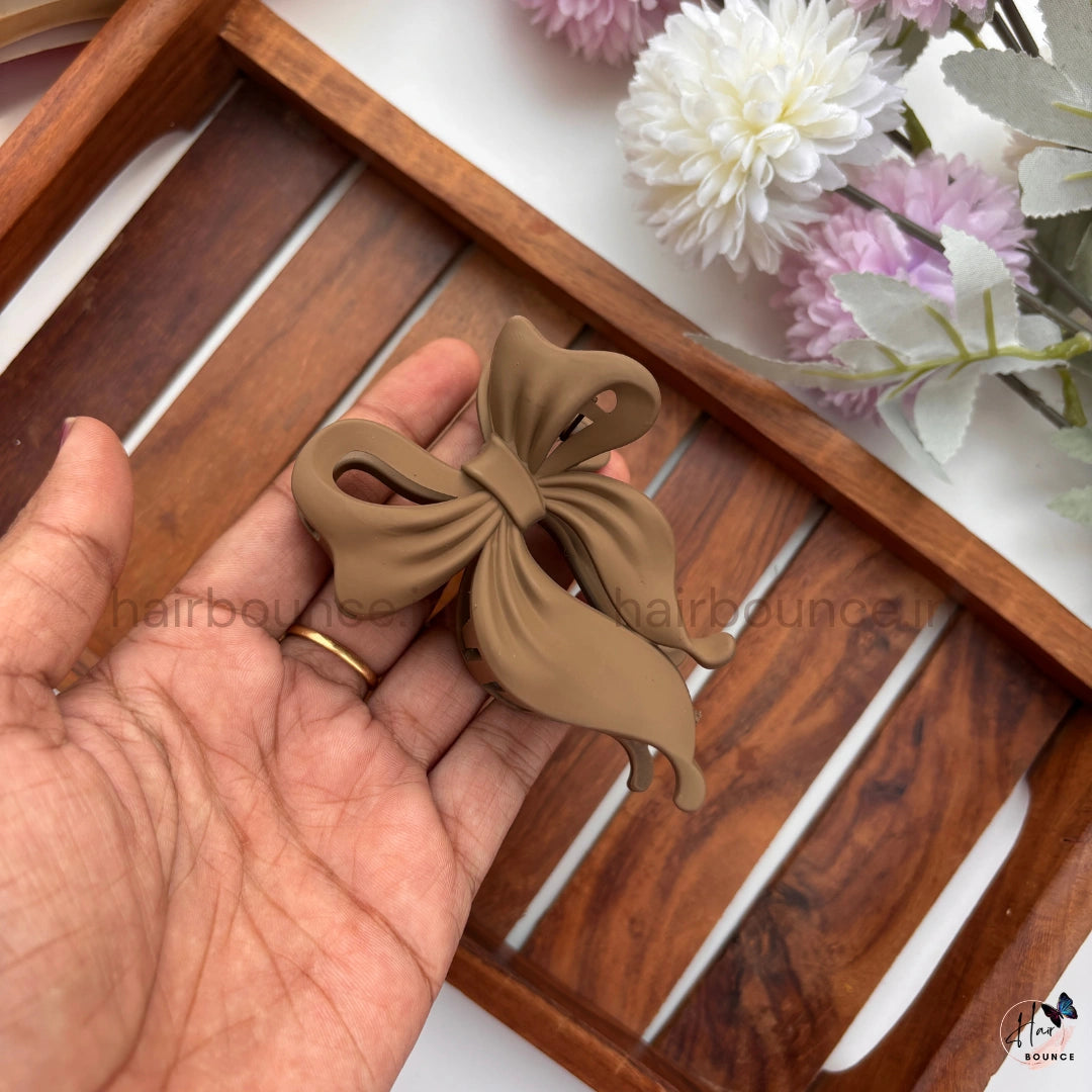 Graceful Luxe Bow Hair Claw – Large
