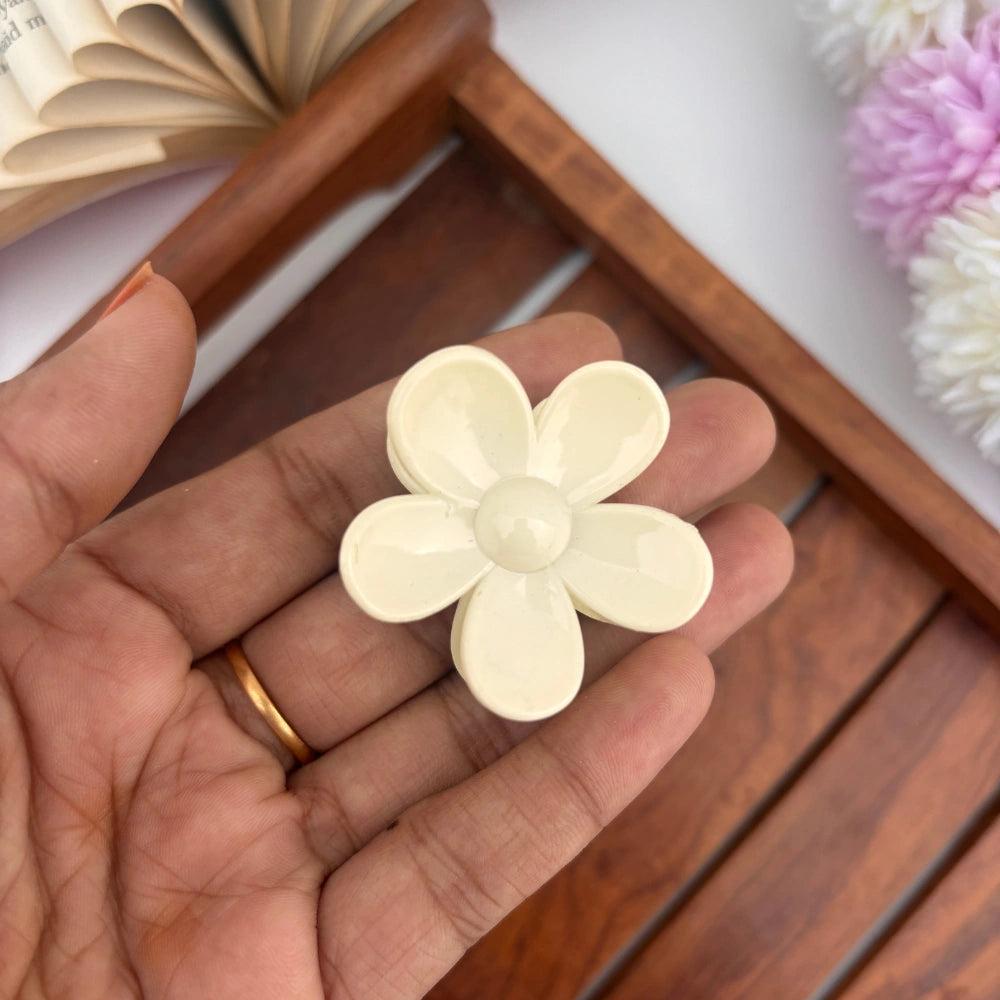 Blossom Small Hair Claw