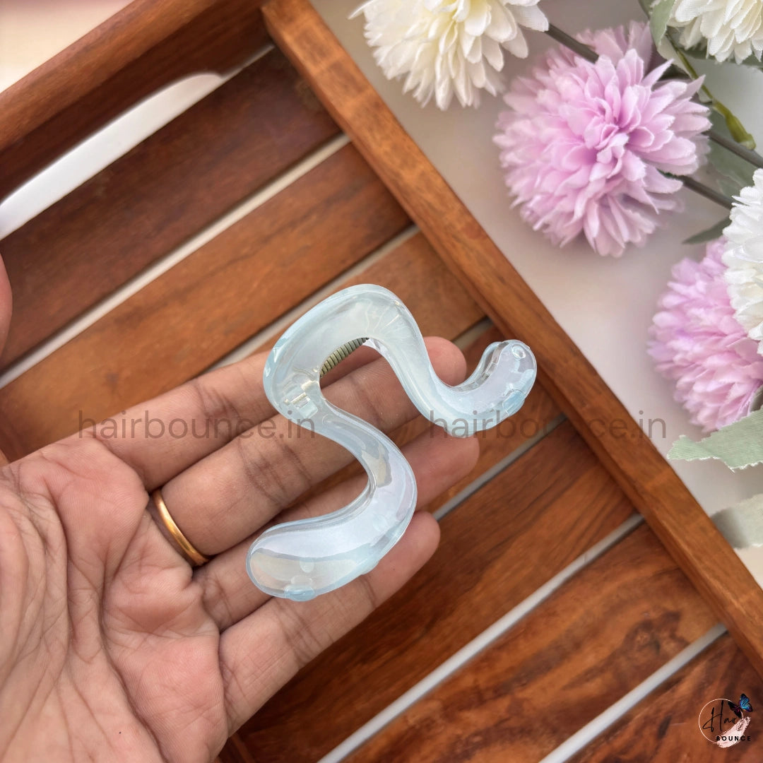 Crystal Wave Hair Claw – Medium