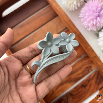 Floral Bloom Matte Hair Claw Clip – Medium 🌸✨