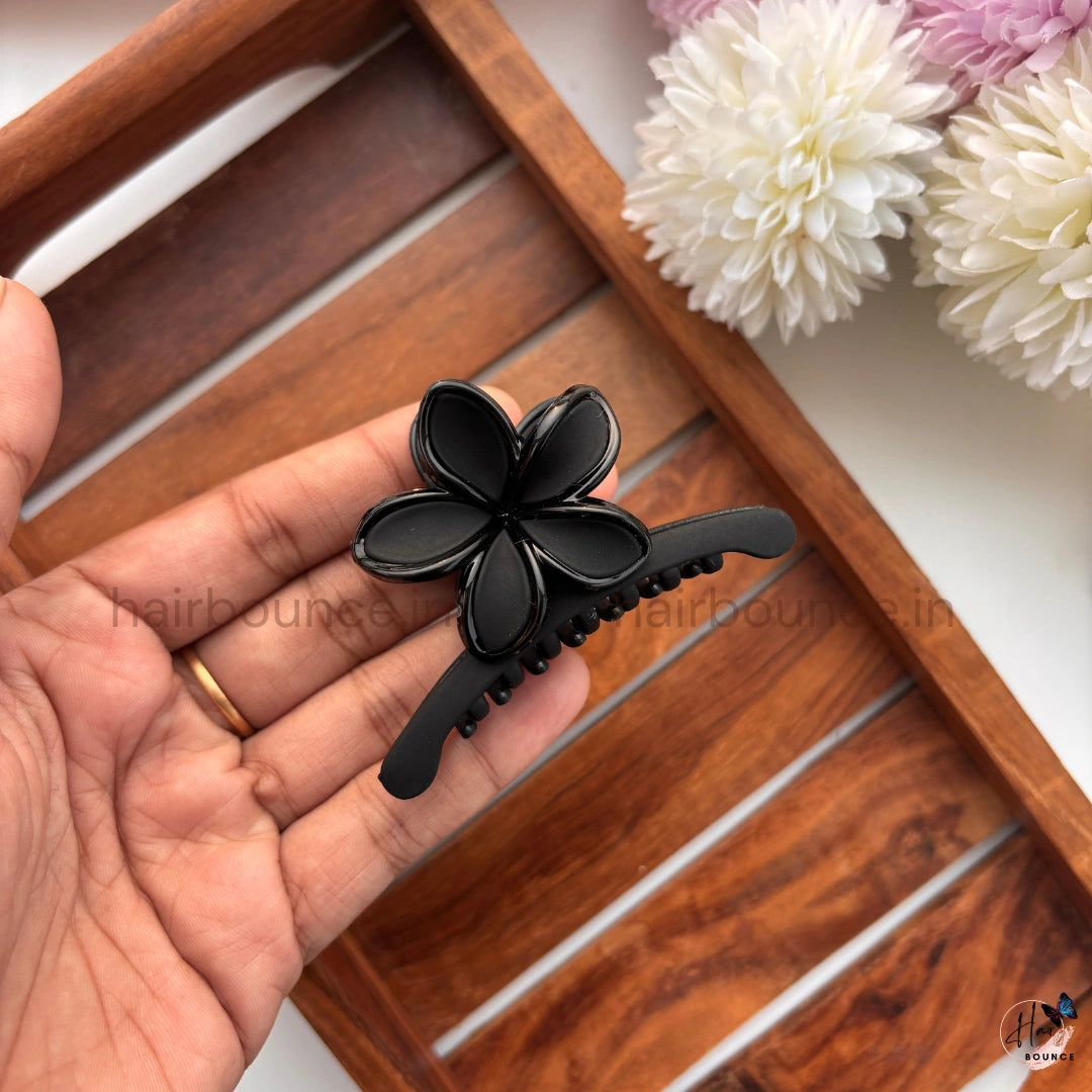 Matte Five Petal Flower Hair Claw – Medium
