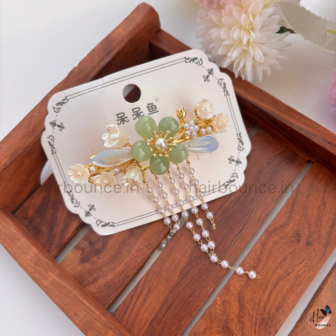 Celestial Bloom Pearl Drop Hair Barrette – Luxury Floral Hanging Clip
