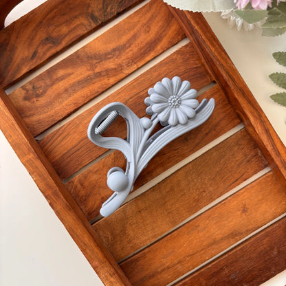Daisy Flower Hair Claw - Large