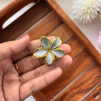 Golden Bloom Floral Hair Claw - Small