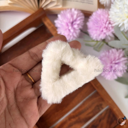Triangular Fur Claw - Medium