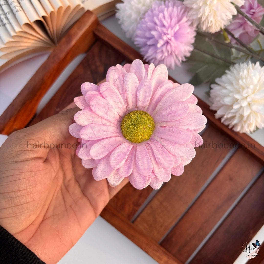 Pastel Daisy Bloom Hair Claw - Large