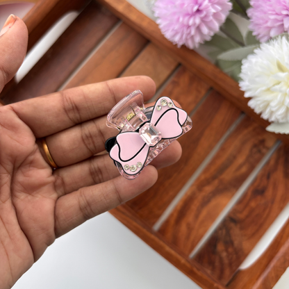 D Shape Bow Hair Claw – Medium