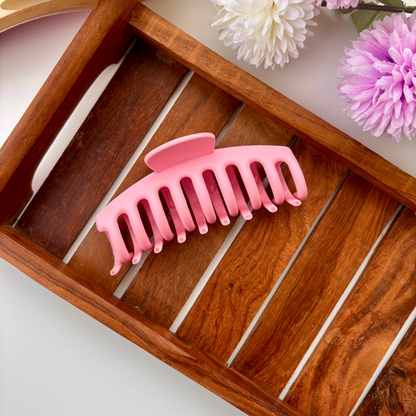 Matte U-Curve Hair Claw - Large