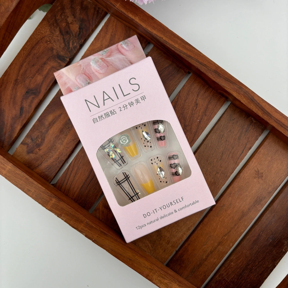 GlamTouch Nails - Pack of 12