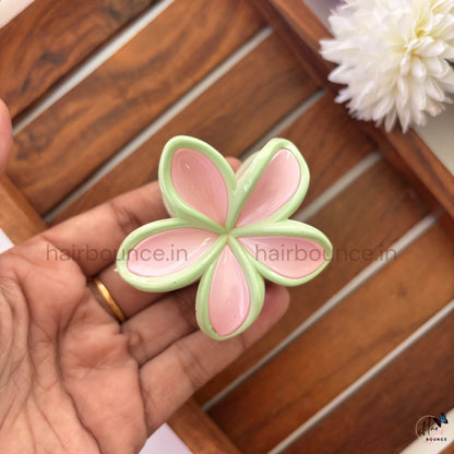 Pastel Lily Bloom Hair Claw – Medium