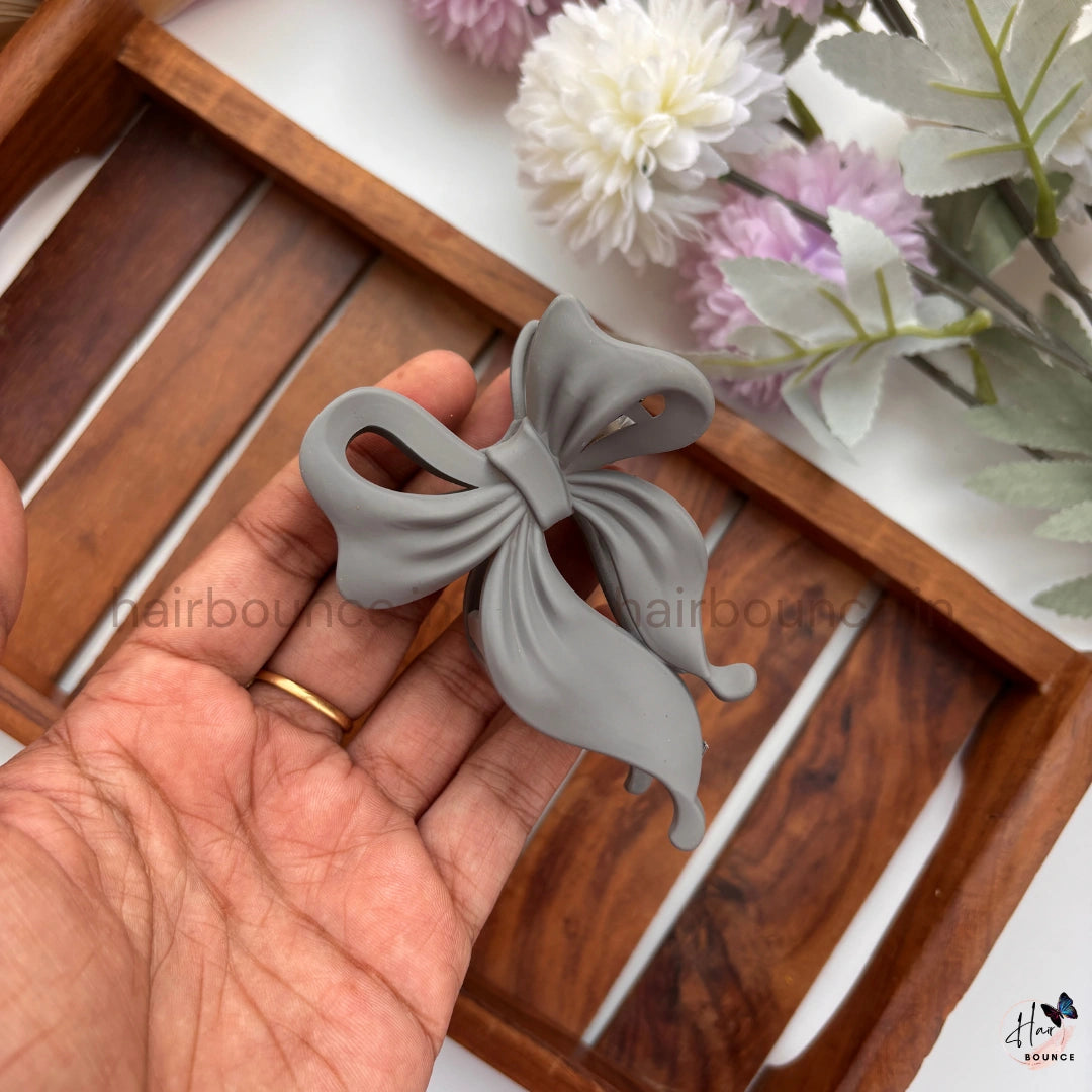 Graceful Luxe Bow Hair Claw – Large