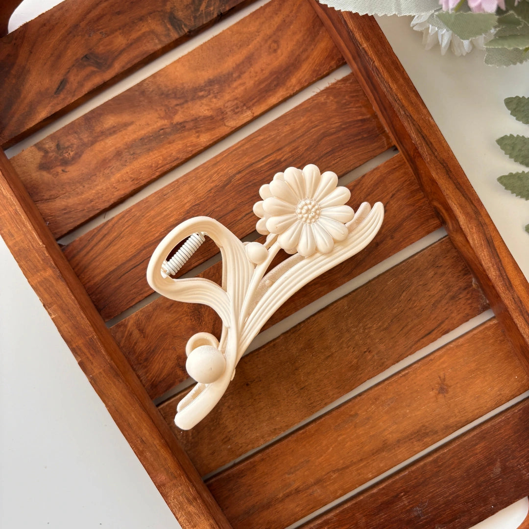 Daisy Flower Hair Claw - Large