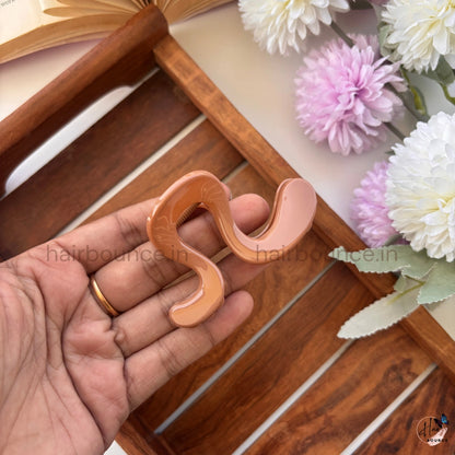 Wave Twist Hair Claw – Medium