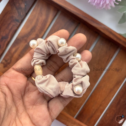 Classic Pearl Knot Scrunchie