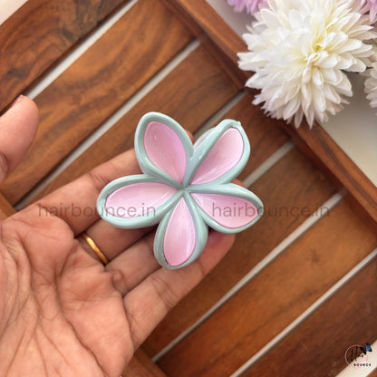 Pastel Lily Bloom Hair Claw – Medium