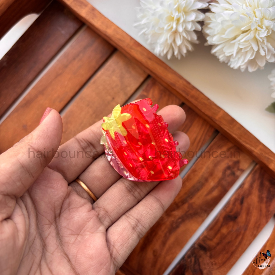 Cute Strawberry Hair Claw – Medium
