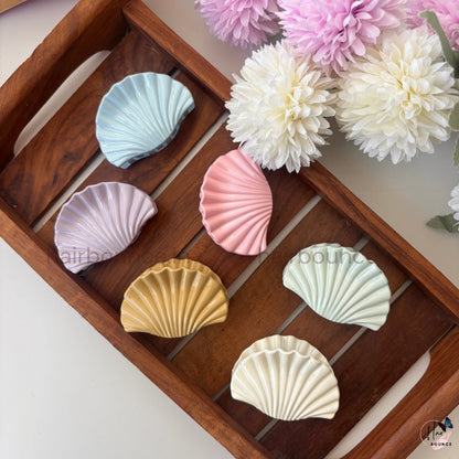 Pastel Seashell Hair Claw – Medium