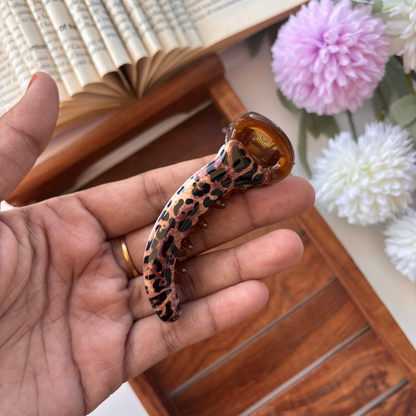 Cheetah Printed Banana Clip - Medium