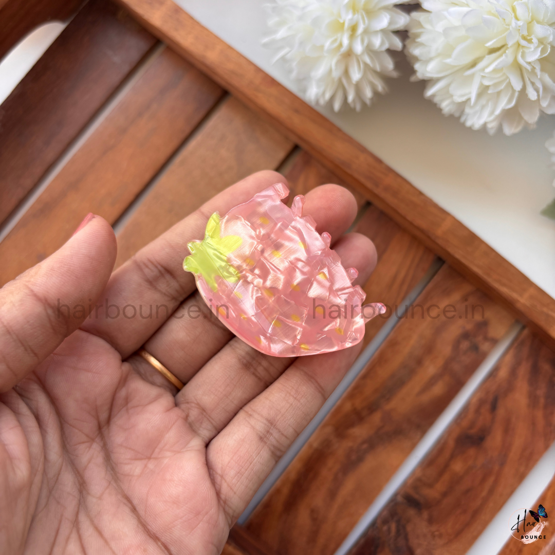 Cute Strawberry Hair Claw – Medium