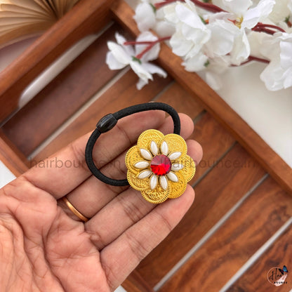 Lakshmi Coin Kundan Floral Hair Tie – Red & White