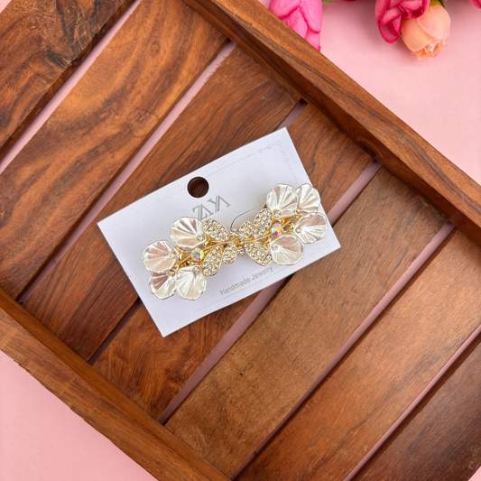 Leaf and Bow Shell Center Clip