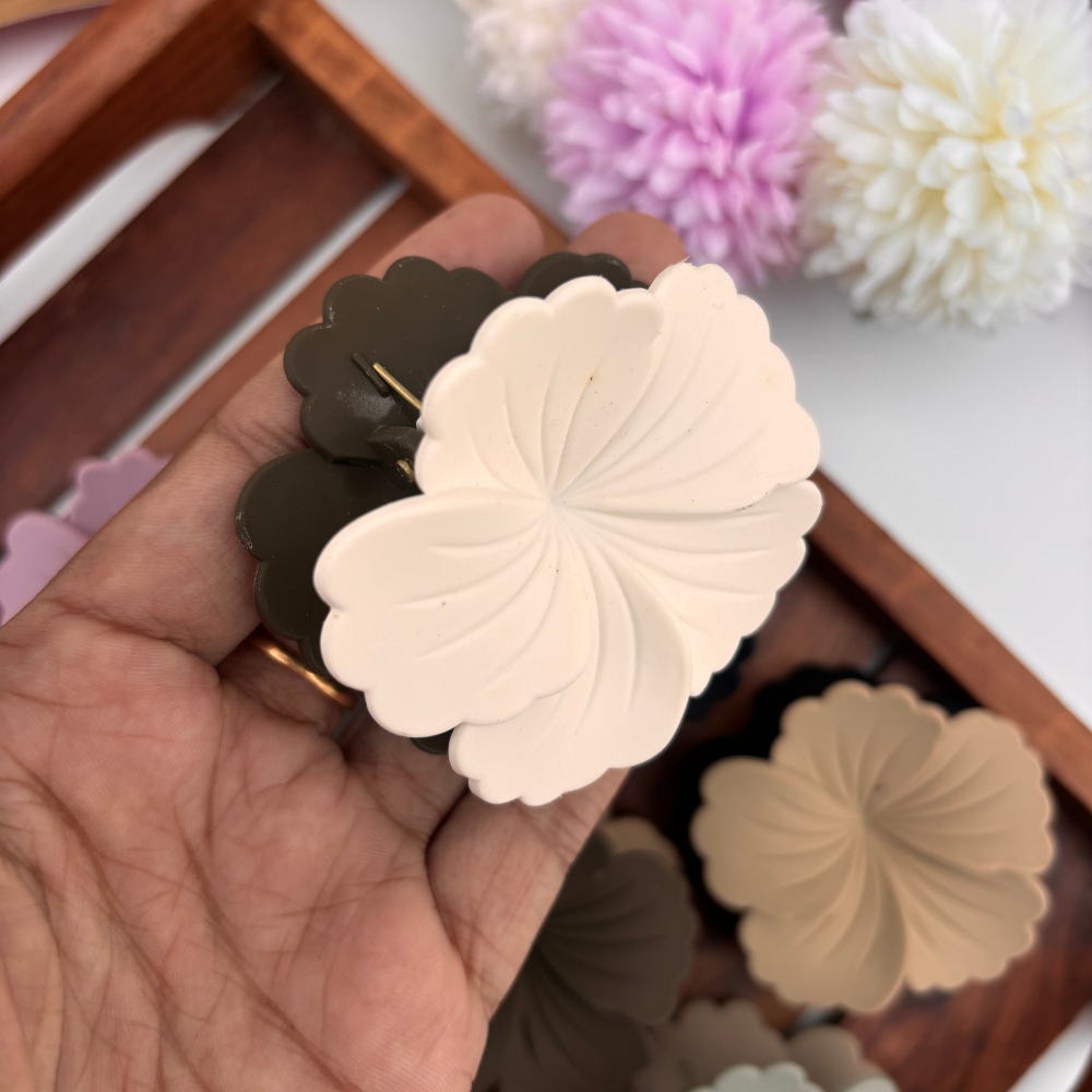 Dual Colour Hibiscus Hair Claw - Medium