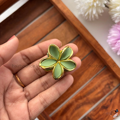 Golden Bloom Floral Hair Claw - Small