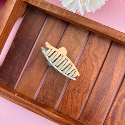 Dual Colour Star Hair Claw - Medium