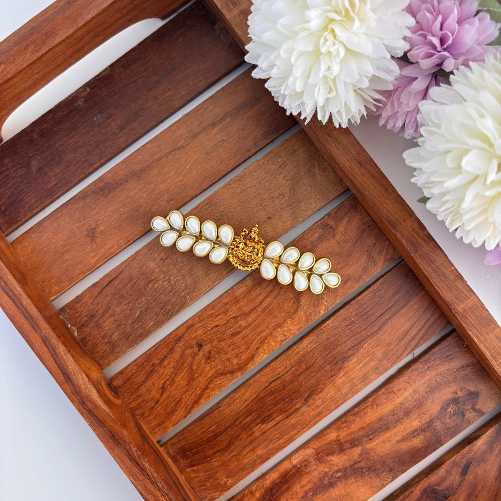 Divine Grace Kundan Center Clip – - Main Image