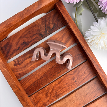 Wavy Hair Claw - Medium