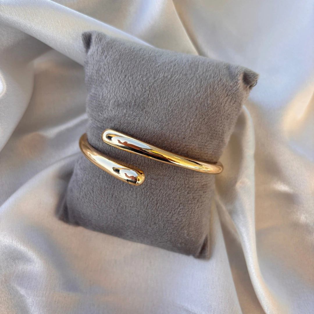 Golden Arc Open Cuff