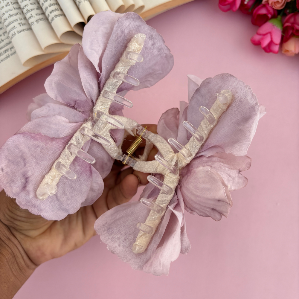 Pearl Petal Hair Claw – Large