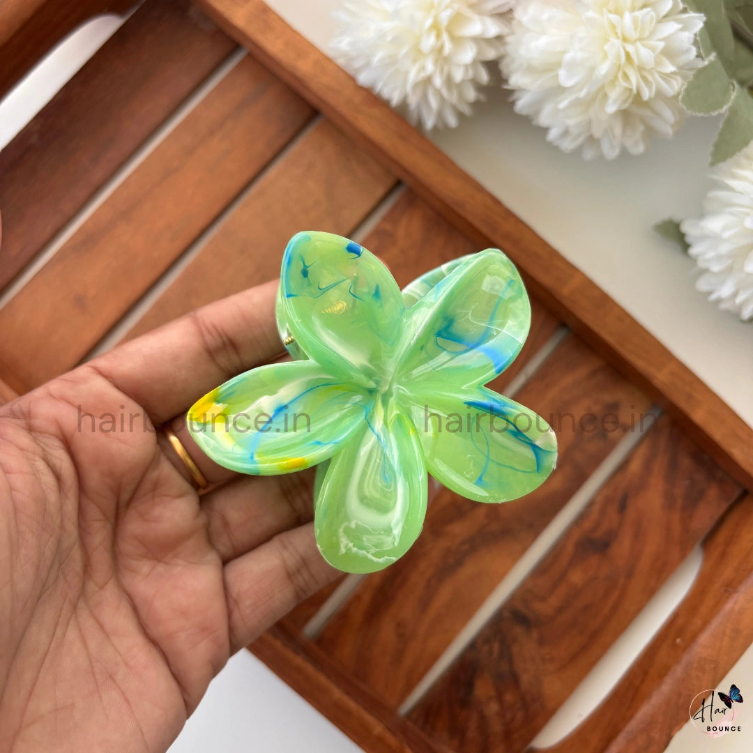 Marble Finish Flower Hair Claw – Large