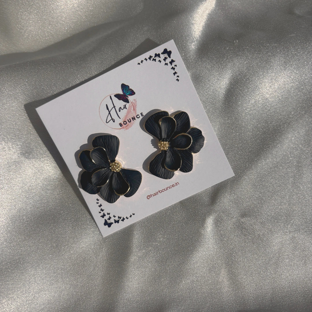 Classic Petal Bloom Earrings - Gold Outline