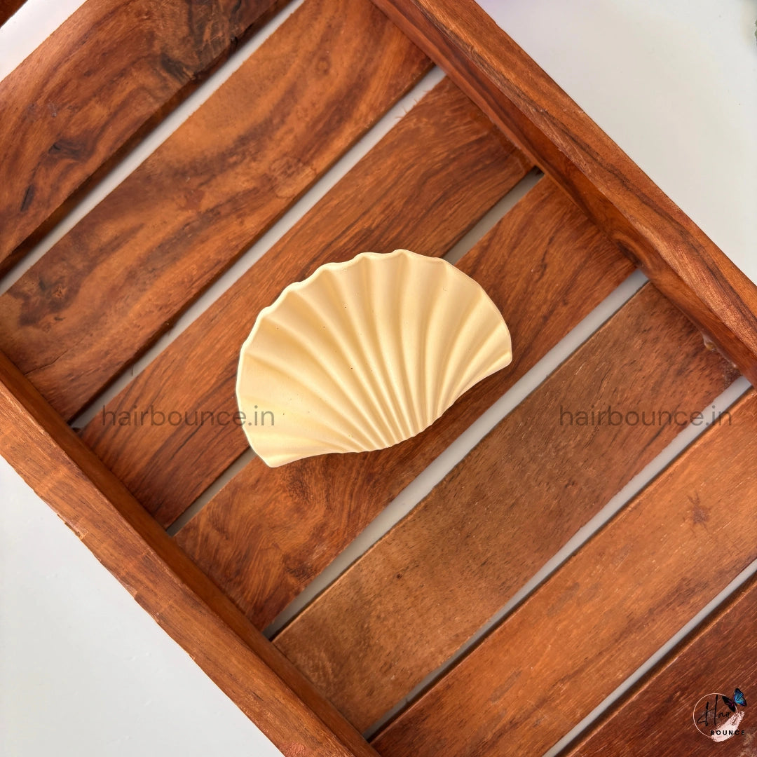 SeaShell Matte Hair Claw - Medium