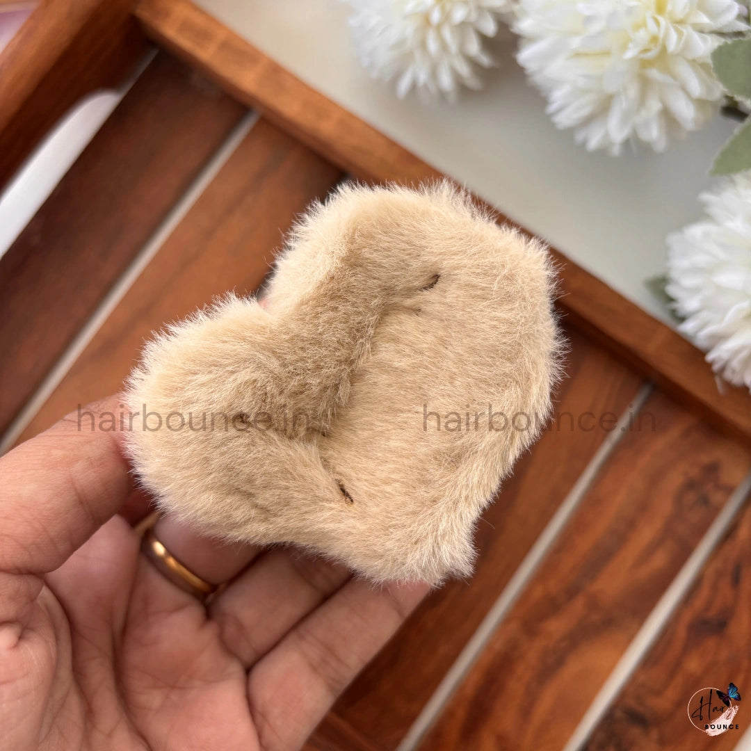 Heart Fur Hair Claw - Medium