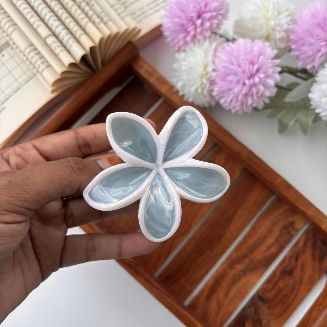 Glossy Outline Marble Petal Hair Claw – Large