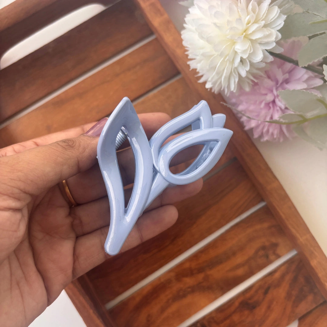Minimal Tulip Petal Hair Claw – Medium